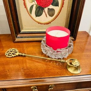 Vintage Large Solid Brass Ornate Filigree Handle Candle Snuffer Swivel Hong Kong